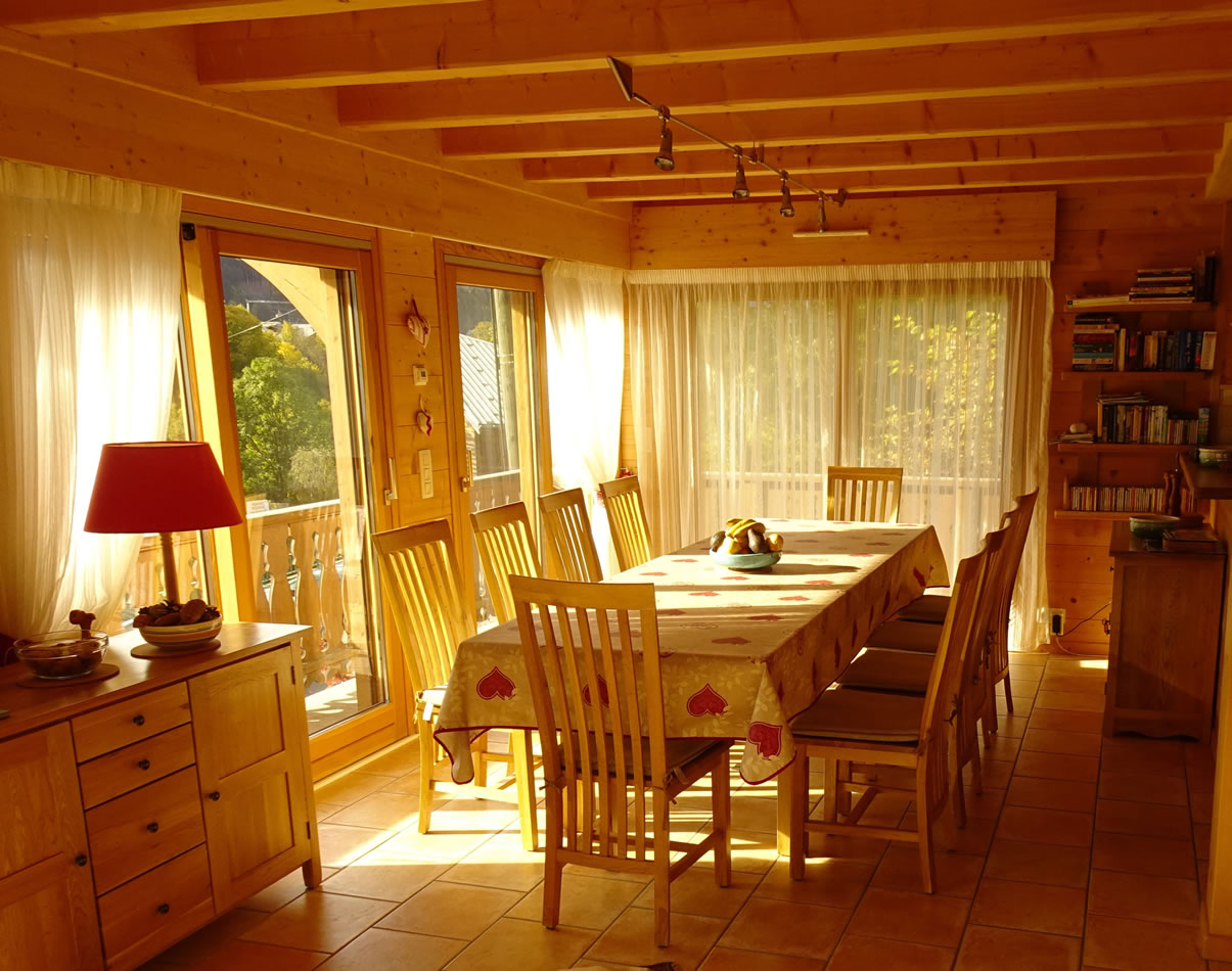 Dining room at Chalet Chanterelle, Morzine