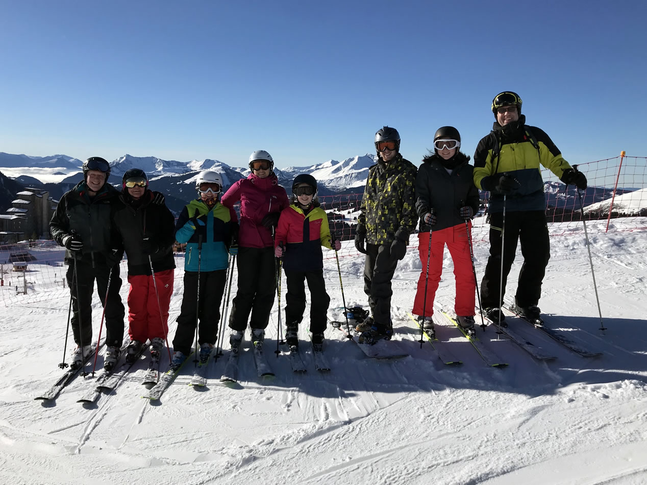 Group skiing in Morzine