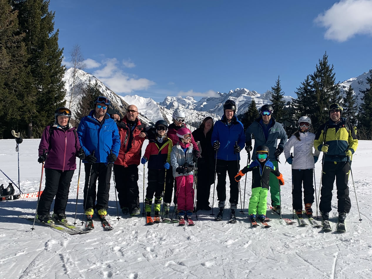 Skiing with friends